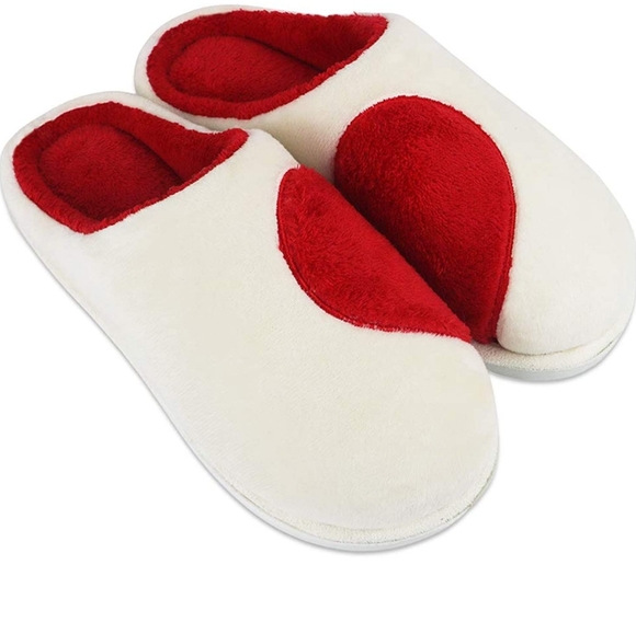 Heart Memory Foam Slippers - Picture 2 of 7